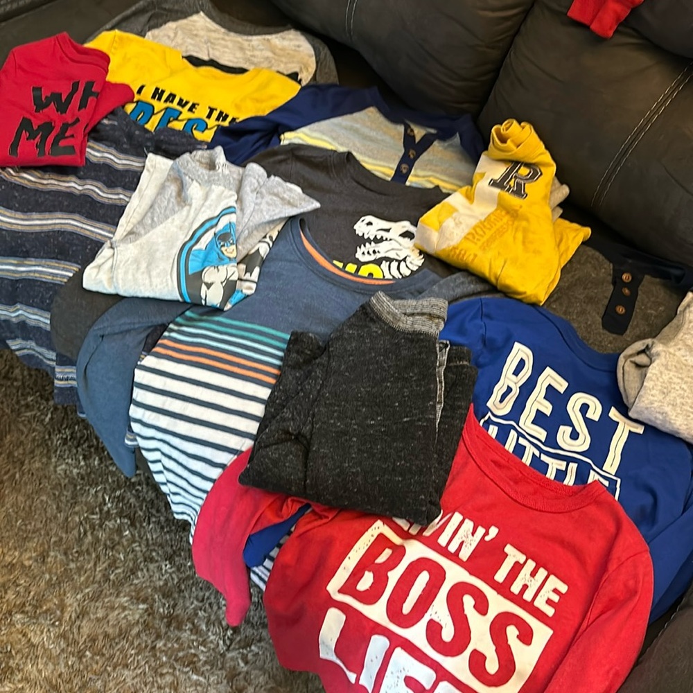Toddler Boy Long Sleeve Tee’s Sz 5